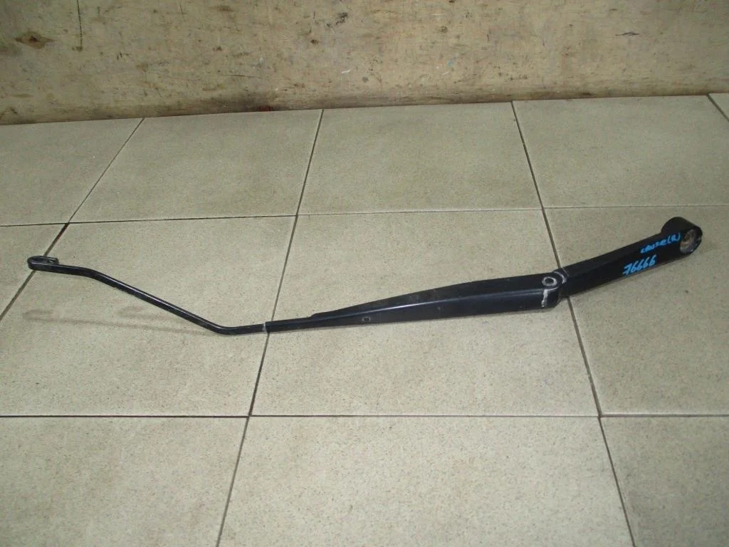 Поводок стеклоочистителя передний правый Chevrolet Cruze 2012 J300