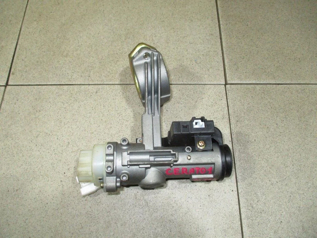 Замок зажигания Kia Cerato 1 2005 LD