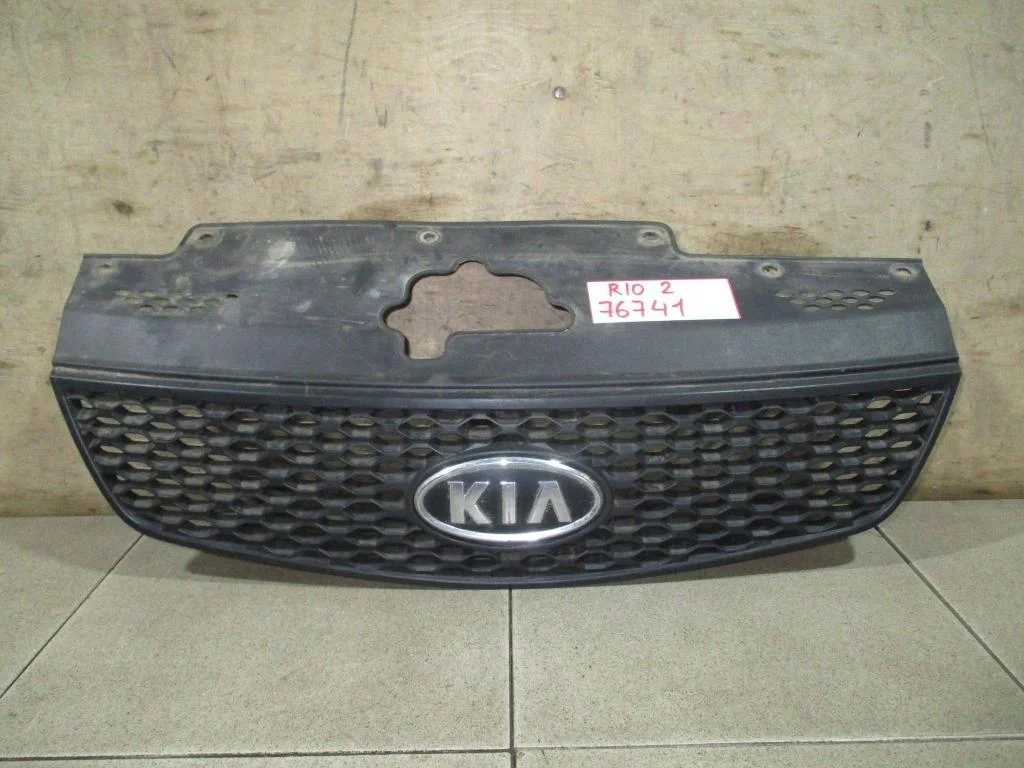 Решетка радиатора Kia RIO 2 2006 JB