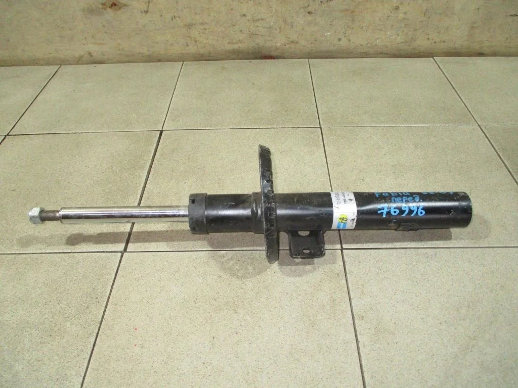 Амортизатор передний Skoda Fabia 1 2005 6Y