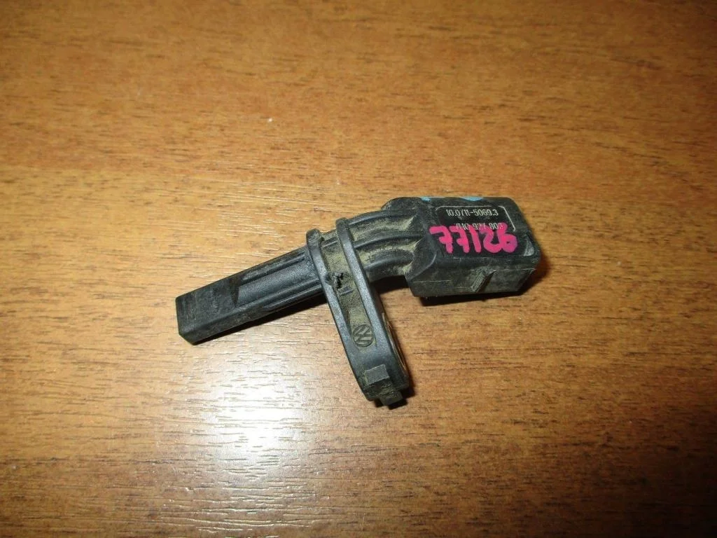 Датчик abs передний левый Volkswagen Passat 2008 B6