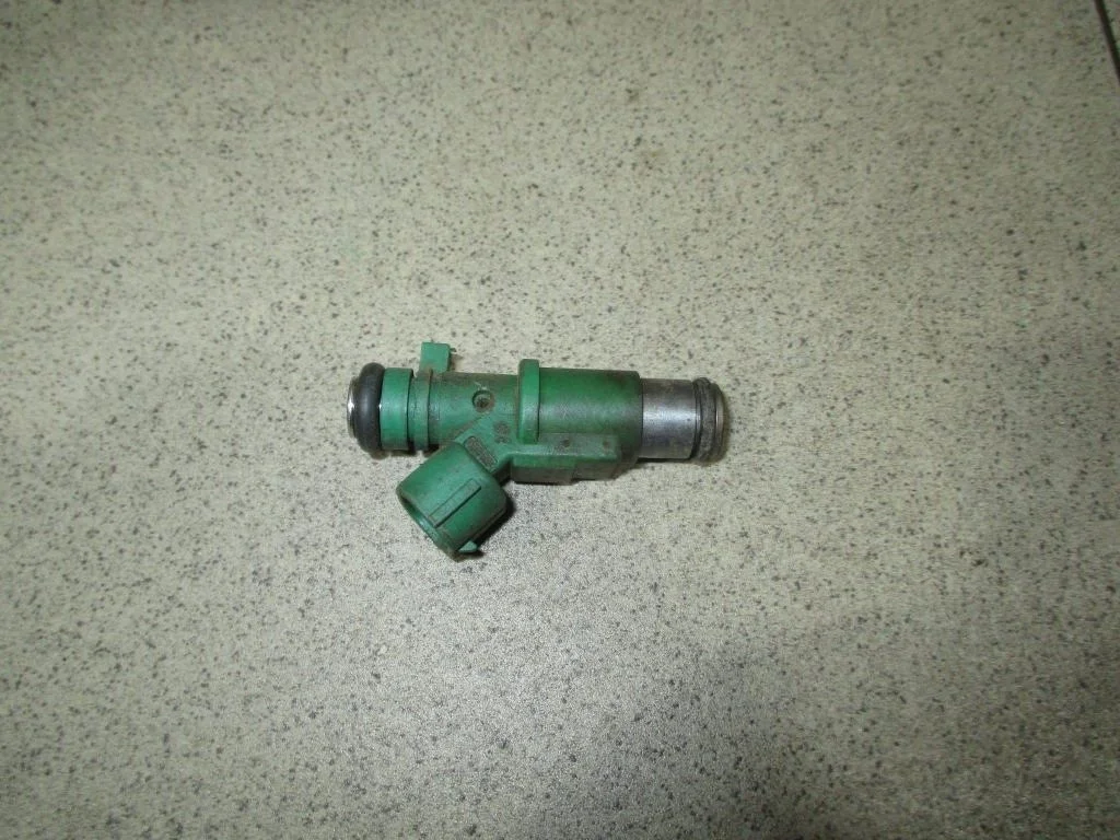 Форсунка топливная Peugeot 207 2008