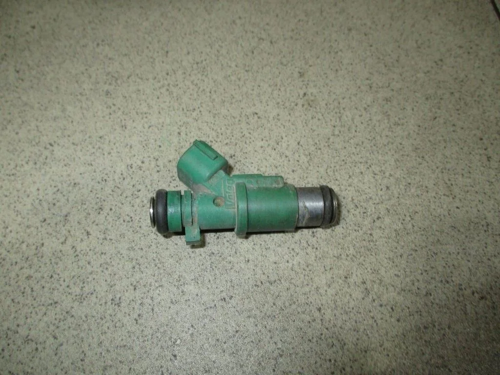 Форсунка топливная Peugeot 207 2008