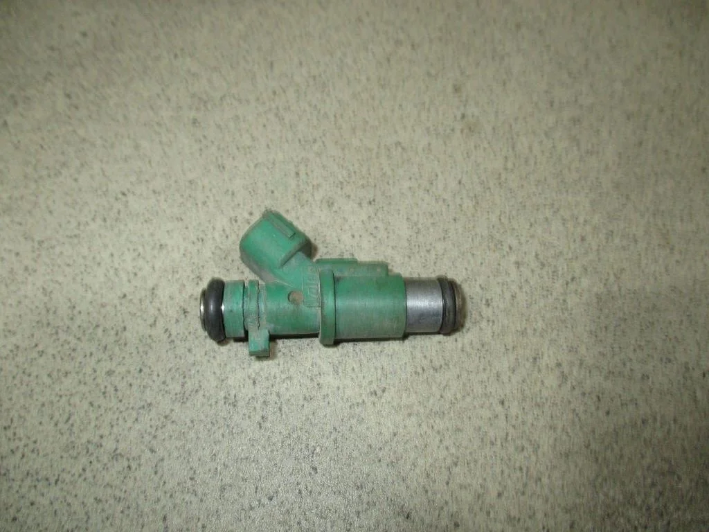 Форсунка топливная Peugeot 207 2008