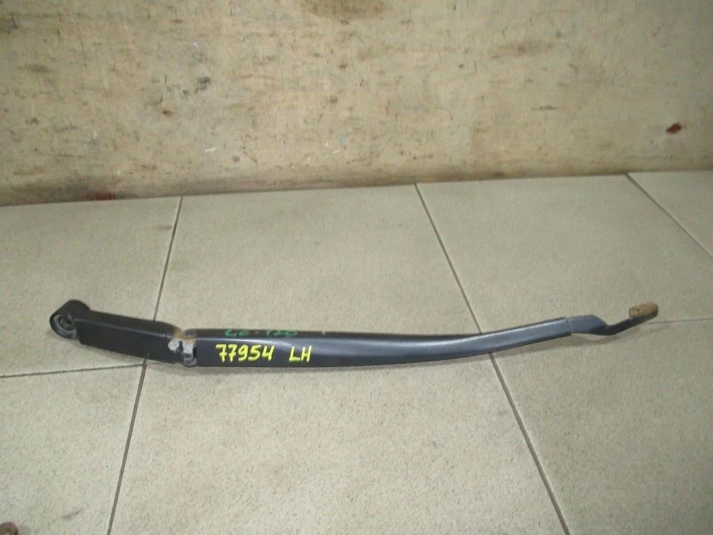 Поводок стеклоочистителя передний левый Toyota Land Cruiser Prado J120