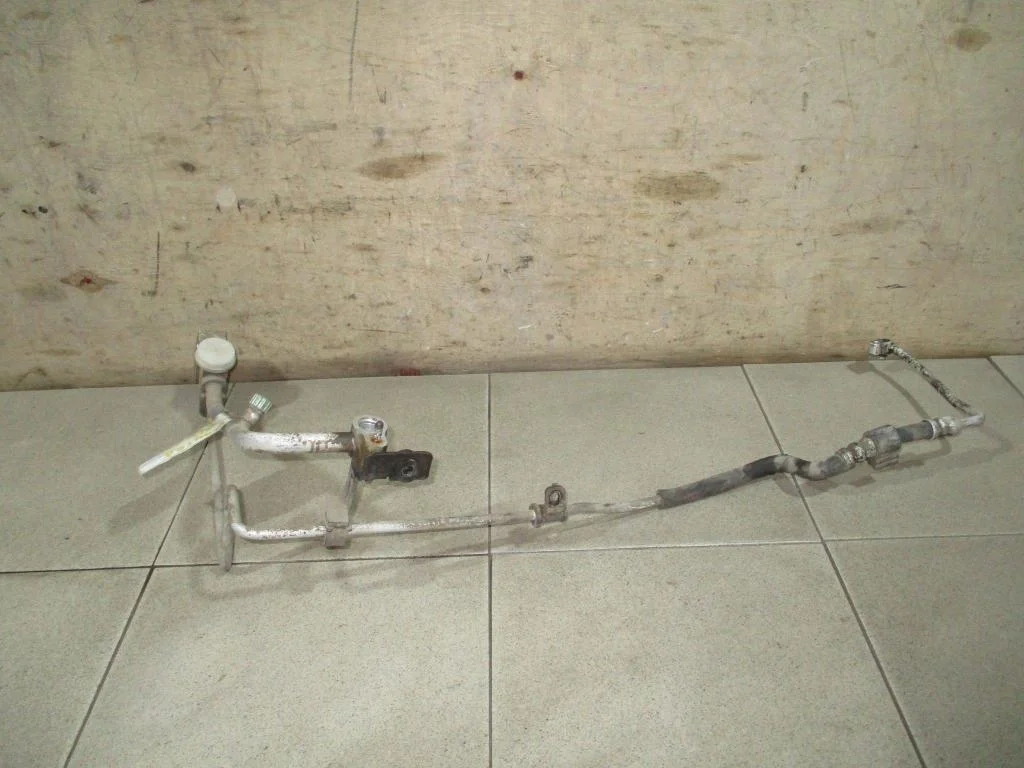 Трубка кондиционера Hyundai Elantra 2001 XD