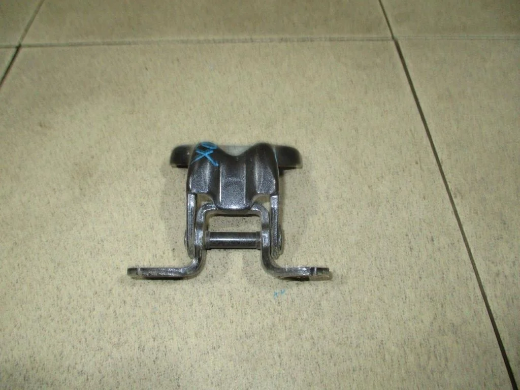 Петля двери задней правой верхняя Subaru Impreza XV 2011 G12, GE, GH