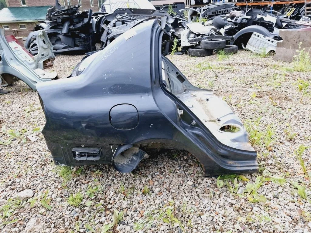 Крыло заднее правое Renault Symbol 1