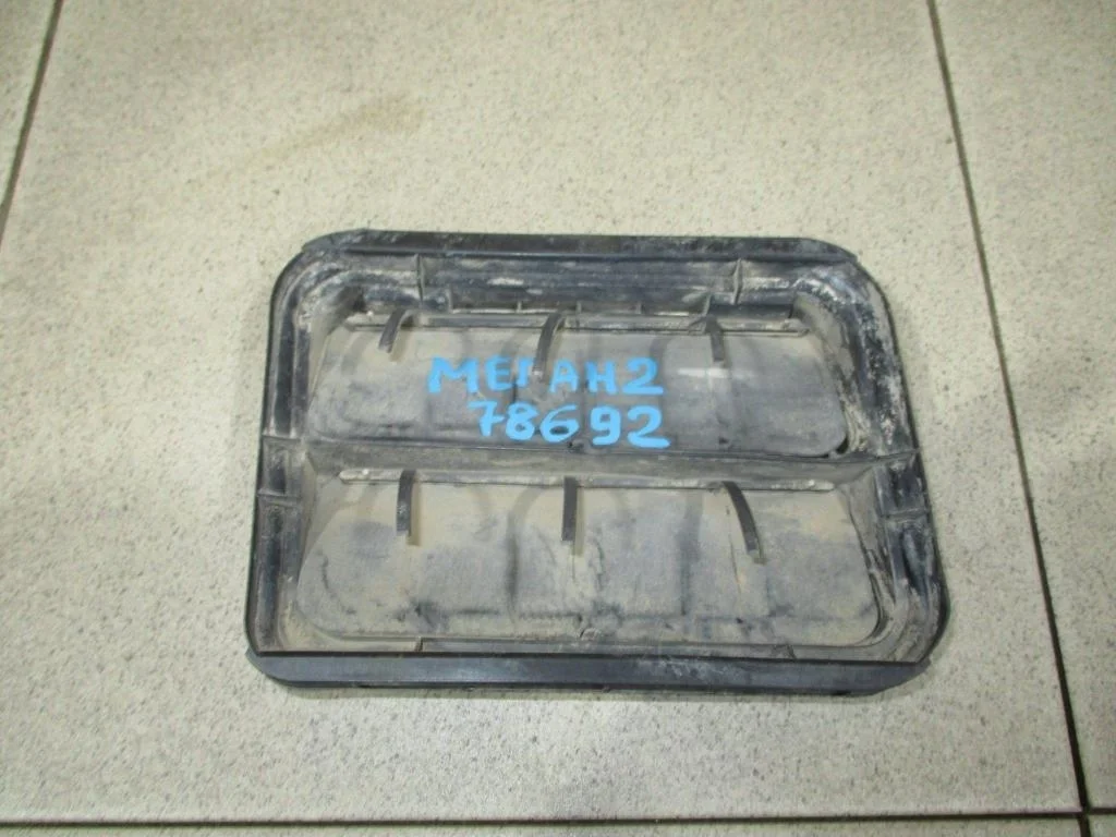 Решетка вентиляционная Renault Megane 2 2008