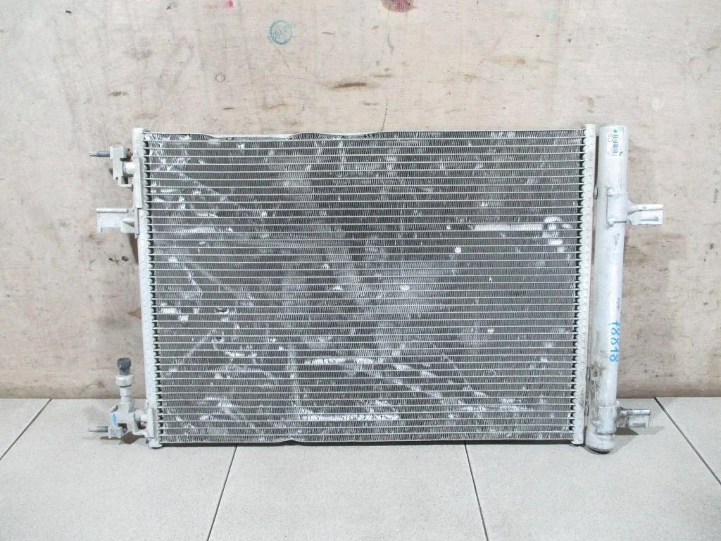 Радиатор кондиционера Chevrolet Cruze J300