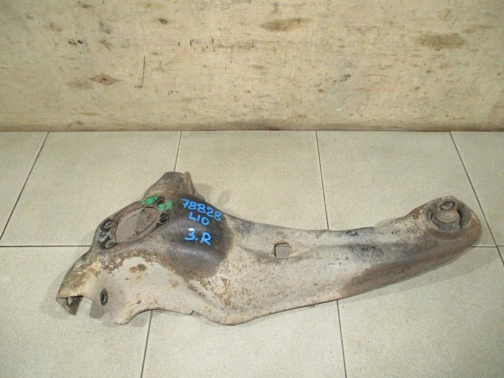 Рычаг задний продольный правый Mitsubishi Lancer 10 CY