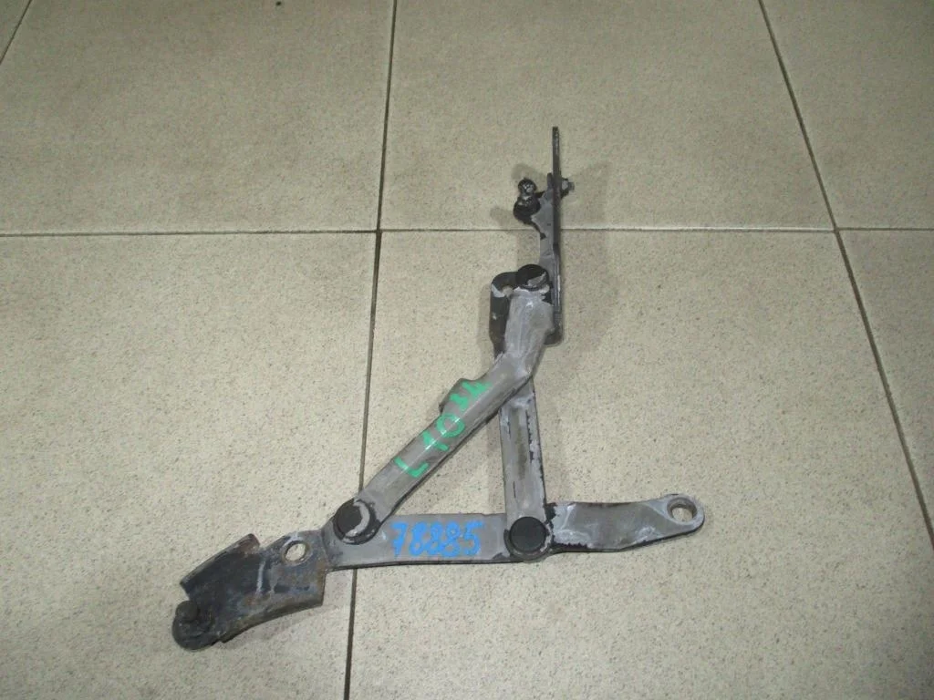 Петля крышки багажника Mitsubishi Lancer 10 CY