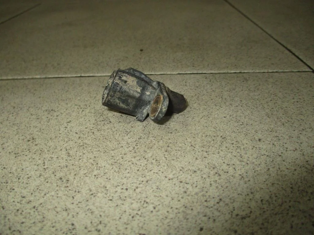 Датчик abs задний Mazda 3 BK