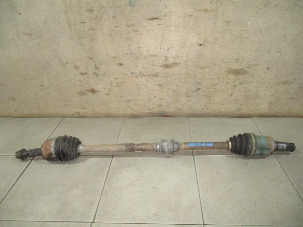 Полуось передняя правая Mitsubishi Lancer 10 CY