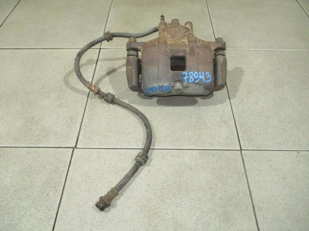 Суппорт передний правый Mitsubishi Lancer 10 CY