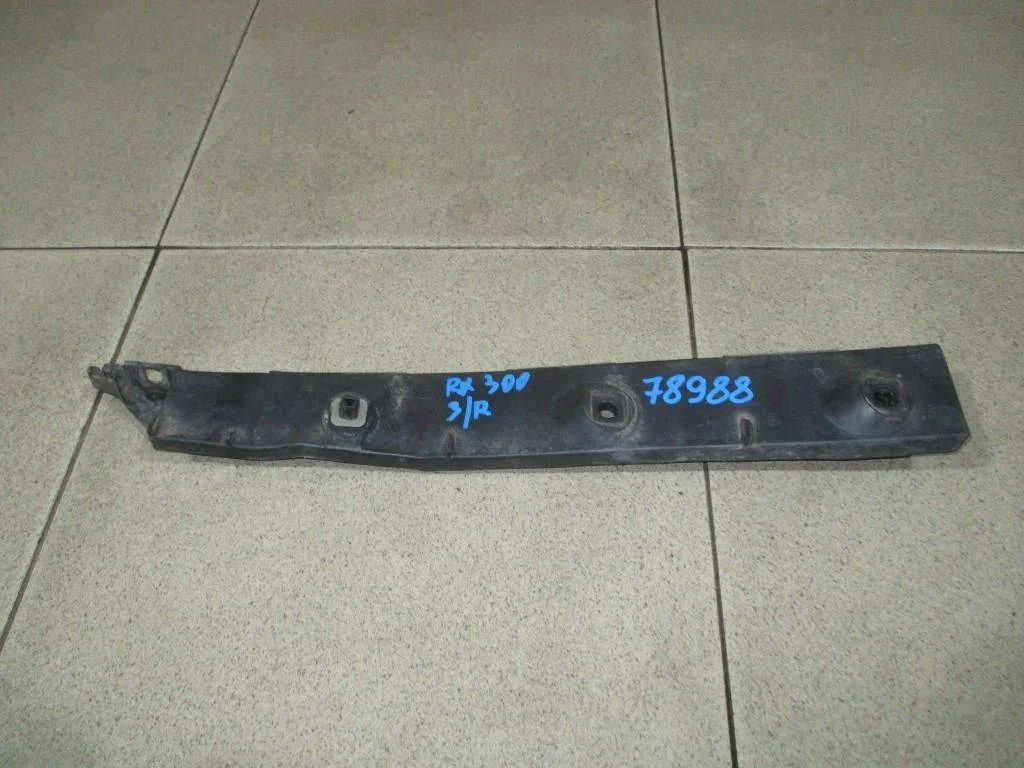 Кронштейн заднего бампера правый Lexus RX350 XU30