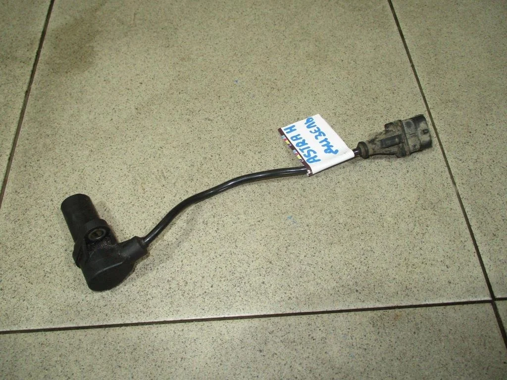 Датчик положения коленвала Opel Astra 2007 H