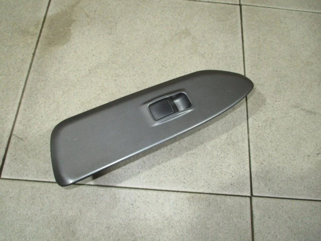 Кнопка стеклоподъемника Mitsubishi Lancer 9 2009 CS