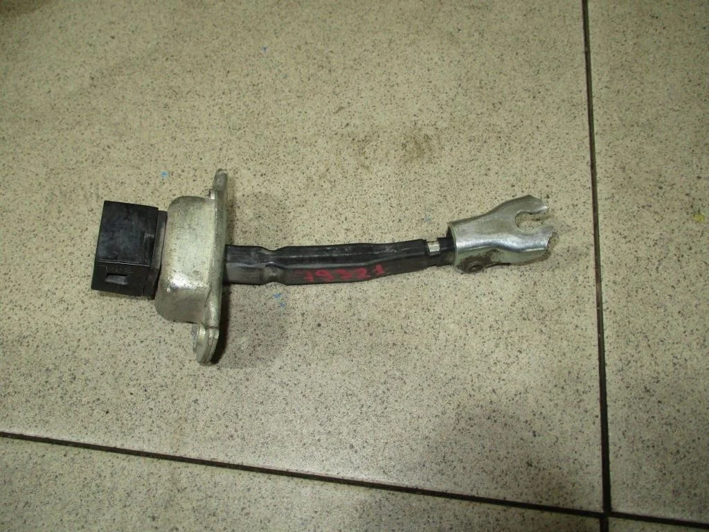 Ограничитель двери Mitsubishi Lancer 9 2009 CS
