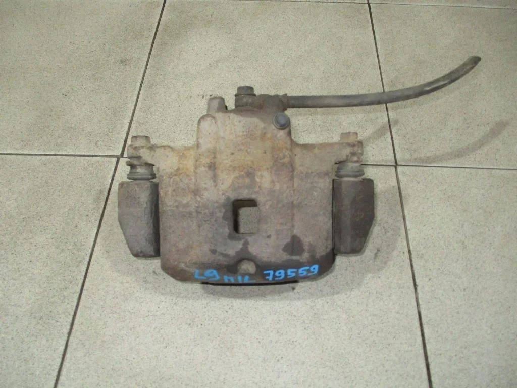 Суппорт передний левый Mitsubishi Lancer 9 2009 CS