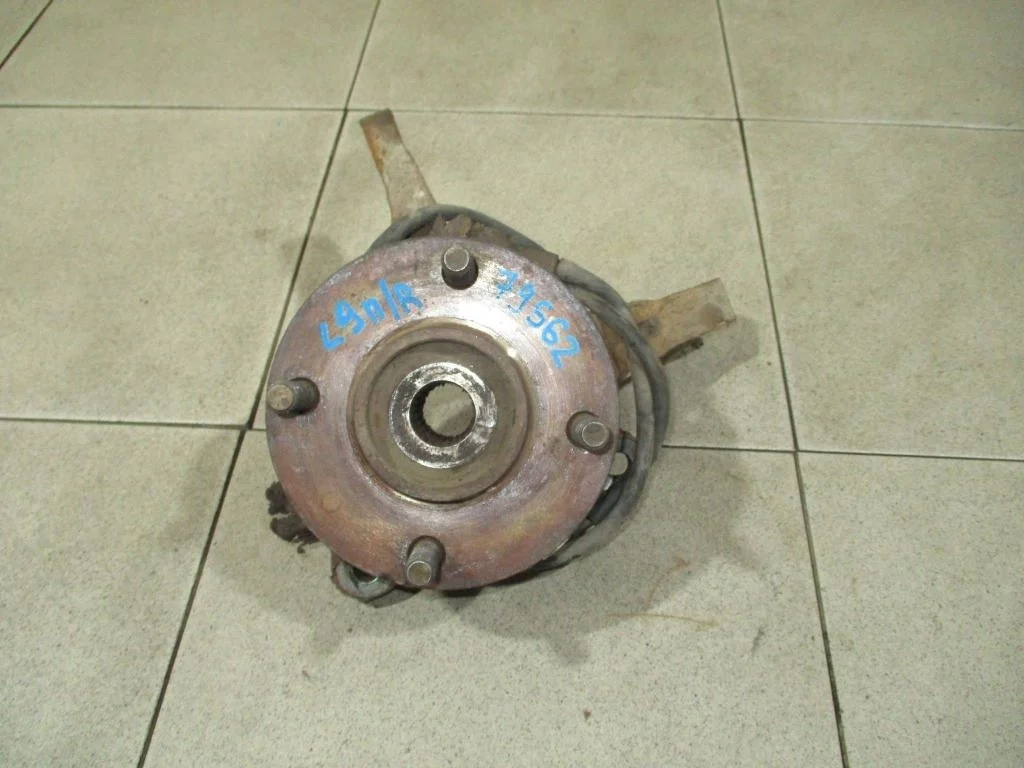 Кулак поворотный передний правый Mitsubishi Lancer 9 2009 CS