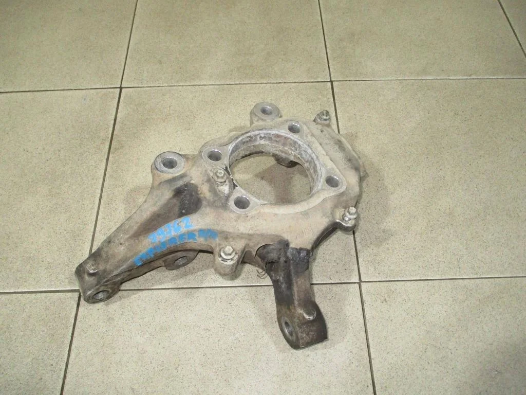 Кулак поворотный передний правый Ford Explorer 2013 U502