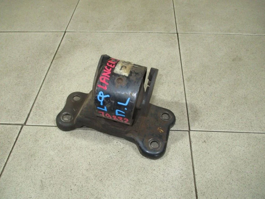Опора кпп левая Mitsubishi Lancer 9 2009 CS