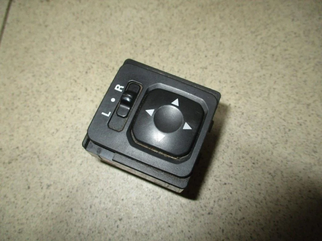 Переключатель регулировки зеркала Mitsubishi Lancer 9 2009 CS