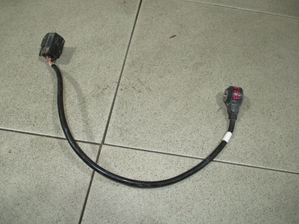 Датчик детонации Ford Focus 2012 3