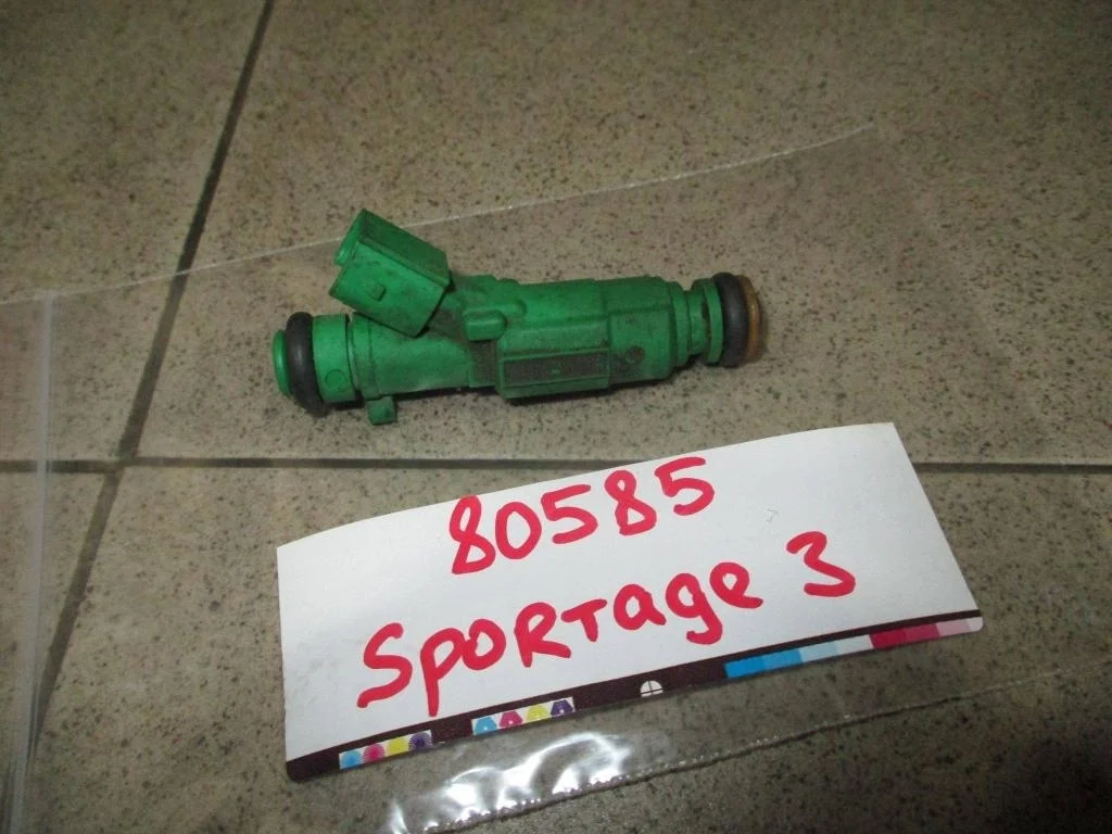 Форсунка топливная Kia Sportage 3 2015 SL