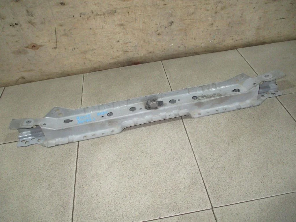 Панель передняя Opel Astra J