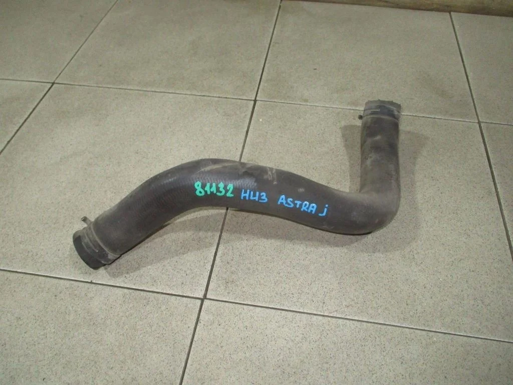 Патрубок радиатора Opel Astra J