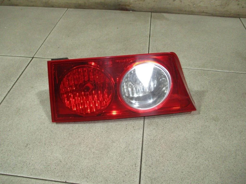 Фонарь задний внутренний левый Honda Accord 7 2005 CL
