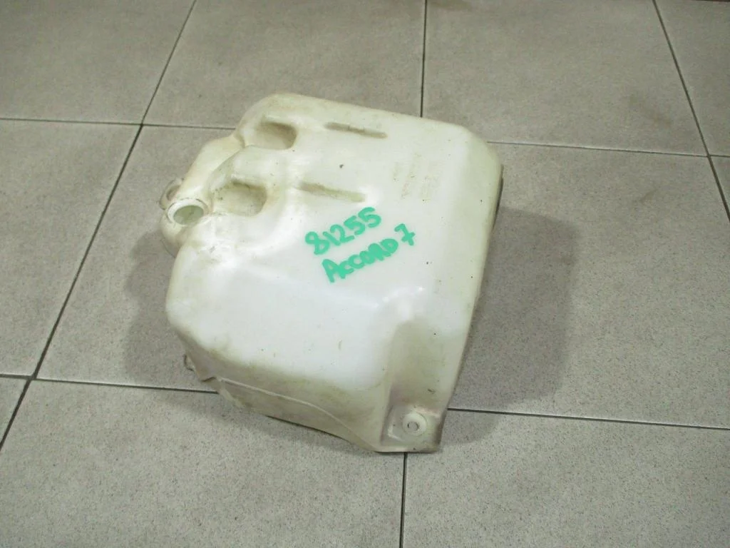 Бачок омывателя лобового стекла Honda Accord 7 2005 CL