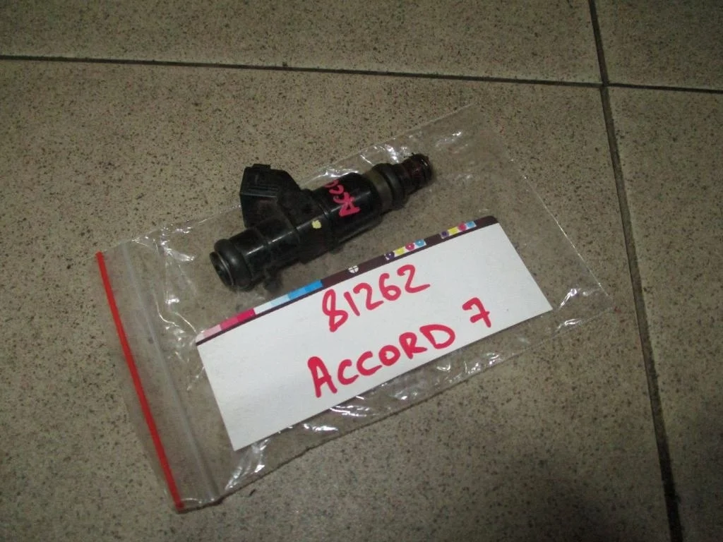 Форсунка топливная Honda Accord 7 2005 CL