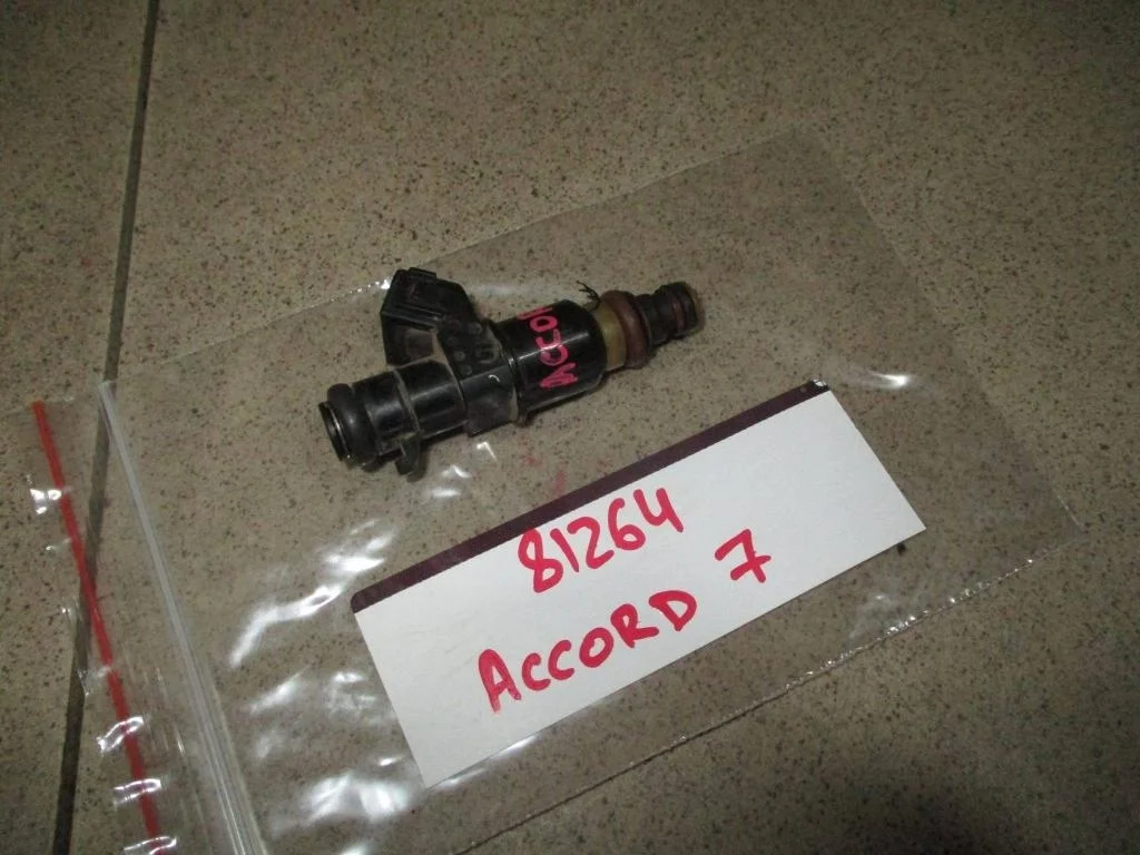 Форсунка топливная Honda Accord 7 2005 CL