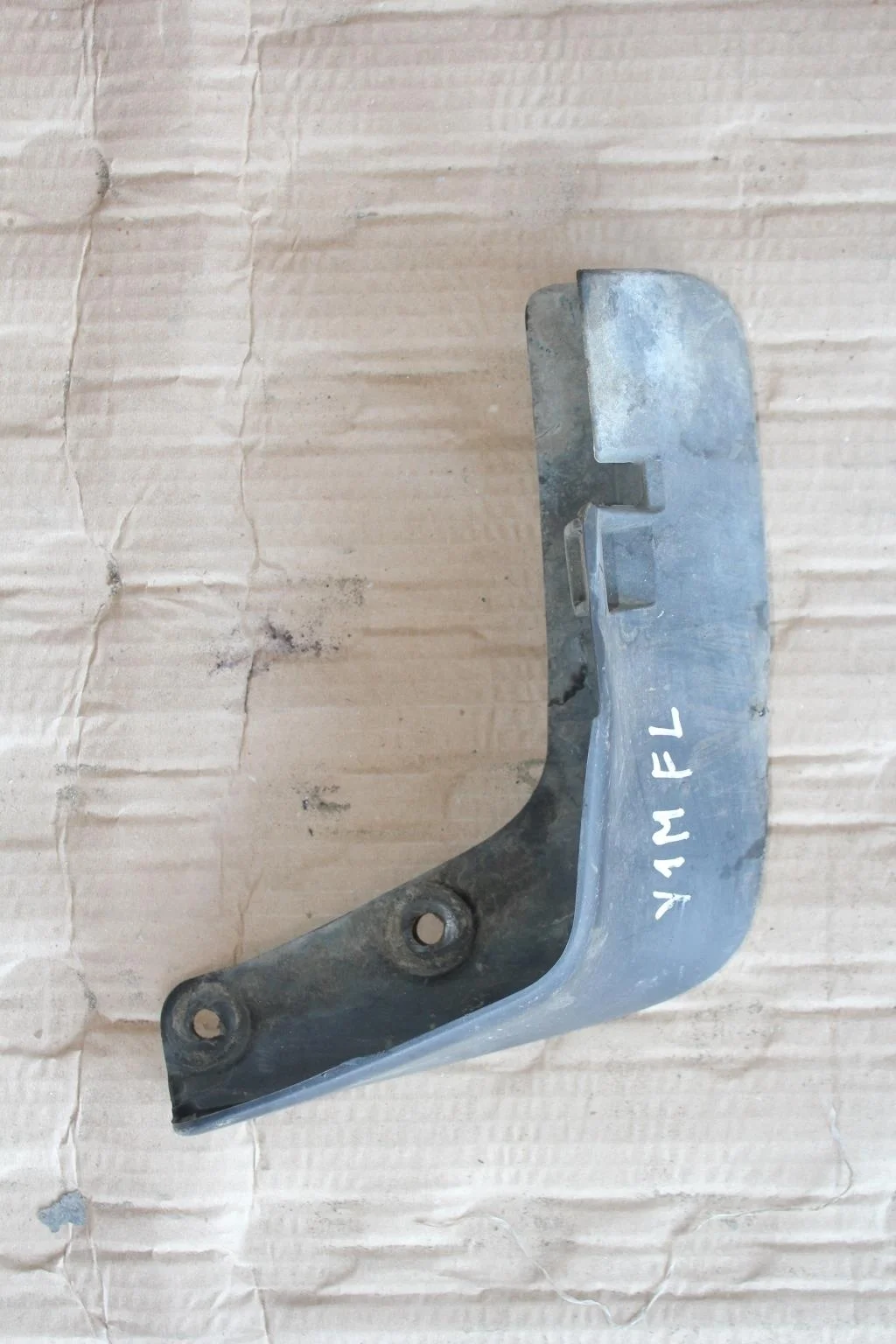 Б.у. брызговик MITSUBISHI LANCER CY1A MITSUBISHI LANCER CY1A