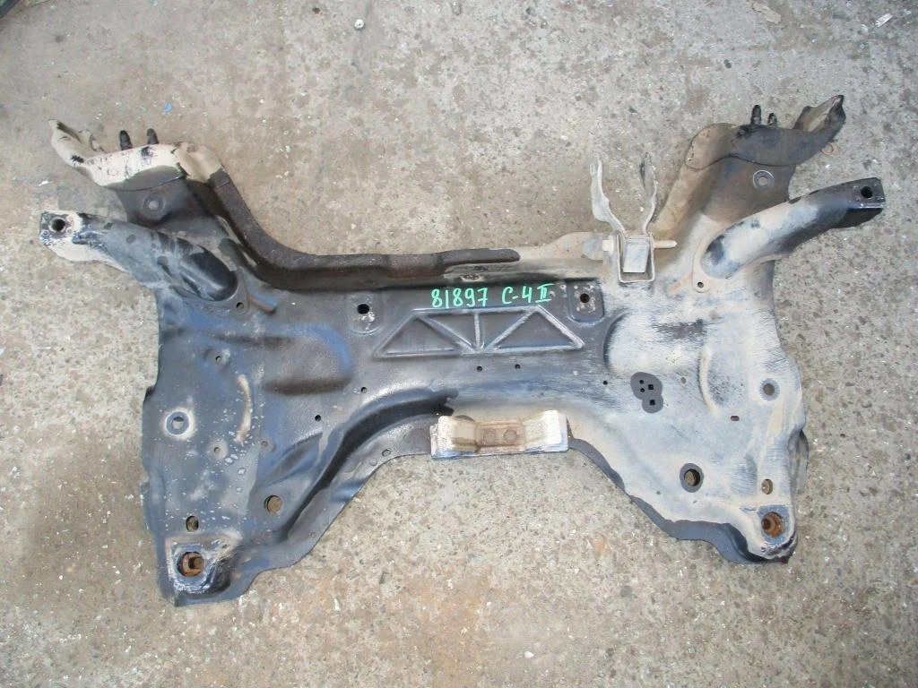 Подрамник Citroen C4 2013 B7
