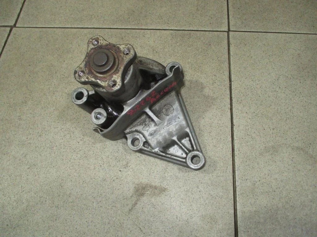 Помпа Hyundai Accent LC
