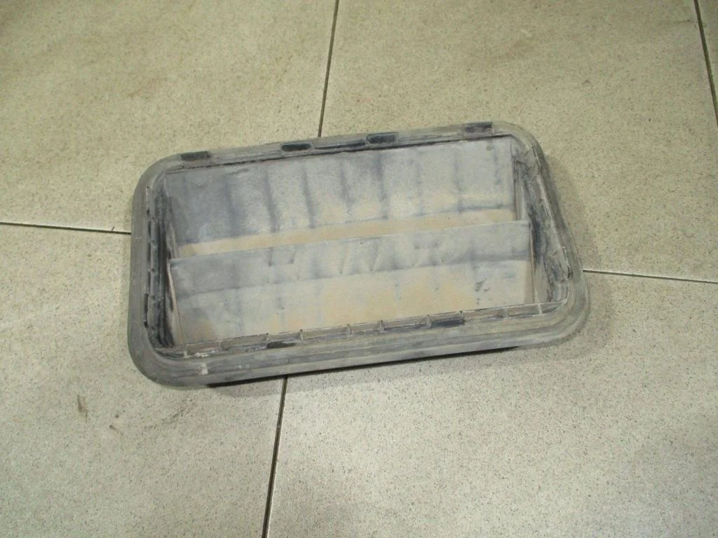 Решетка вентиляционная Toyota Corolla E150