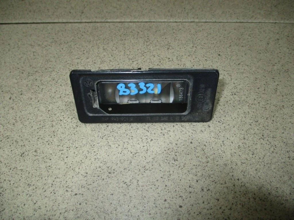 Фонарь подсветки номера Volkswagen Jetta 2013 A6