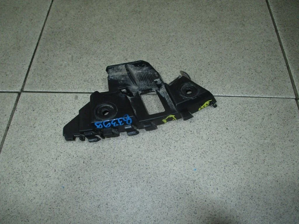 Кронштейн переднего бампера левый Volkswagen Jetta 2013 A6