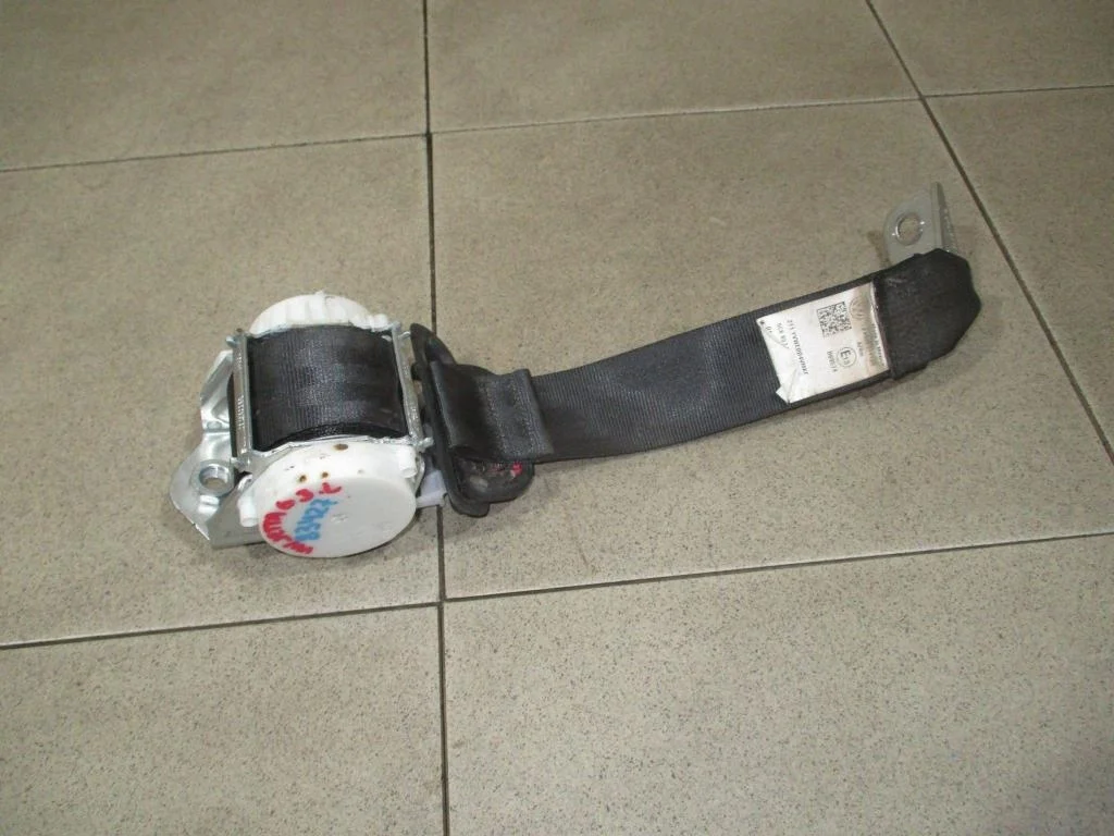 Ремень безопасности Volkswagen Jetta 2013 A6