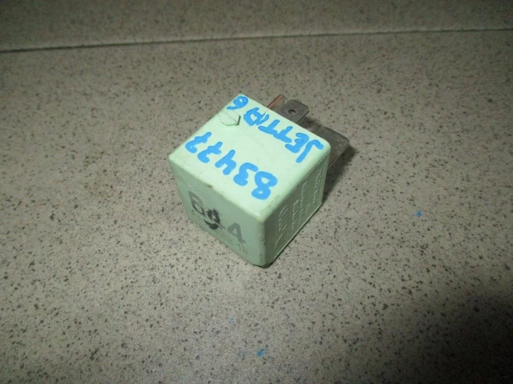 Реле Volkswagen Jetta 2013 A6