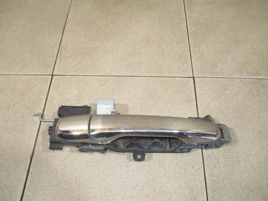 Ручка двери задней наружная правая Ford Explorer 2013 U502