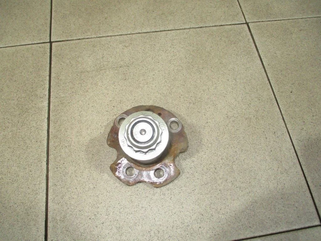 Цапфа Volkswagen Polo 5