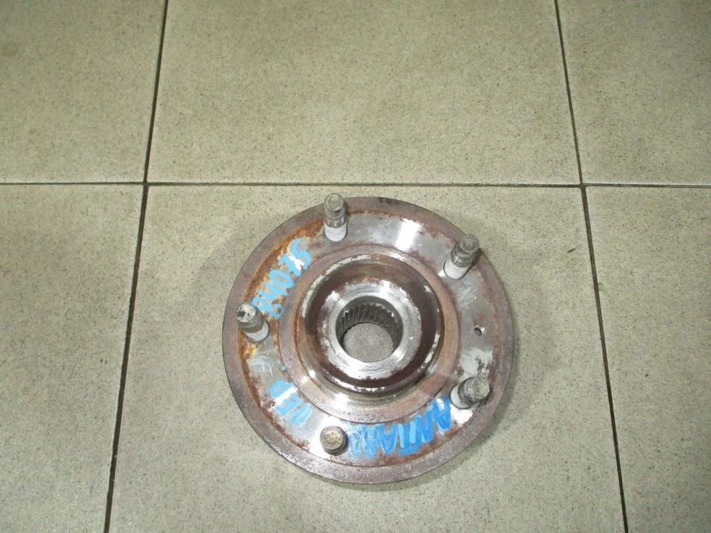 Ступица передняя Opel Antara C105, C145