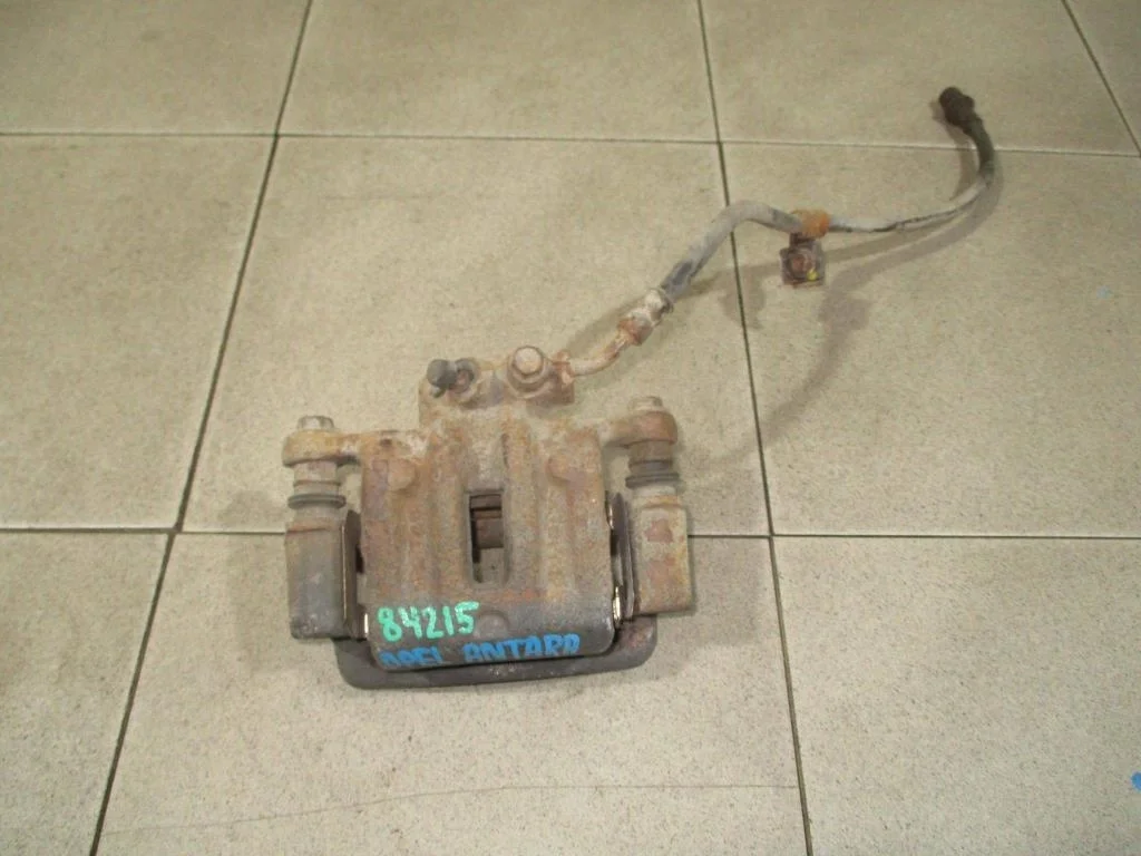 Суппорт задний правый Opel Antara C105, C145