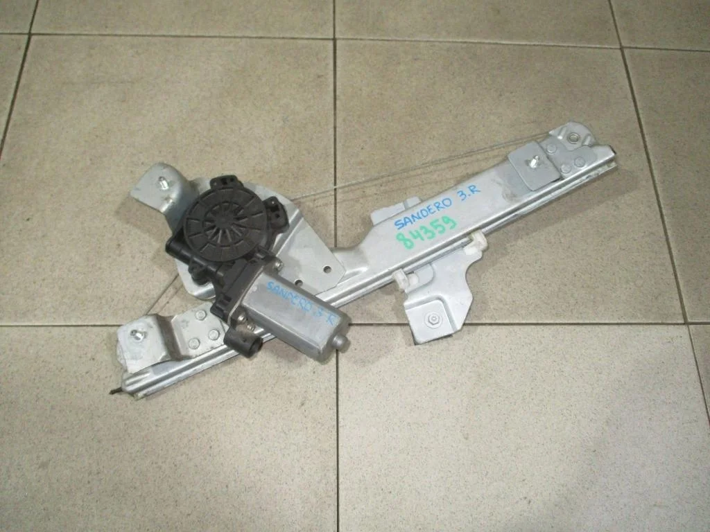 Стеклоподъемник задний правый Renault Sandero Stepway 1 2013 BS