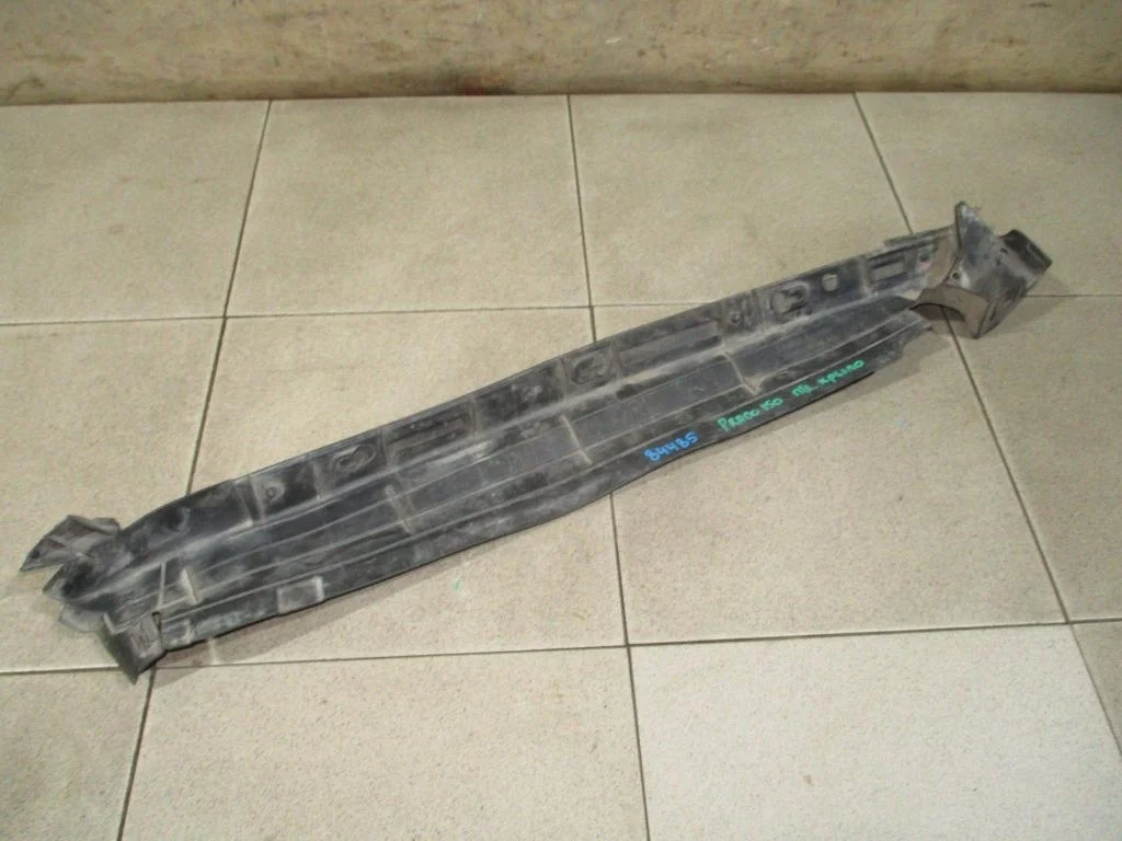 Пыльник крыла Toyota Land Cruiser Prado J150